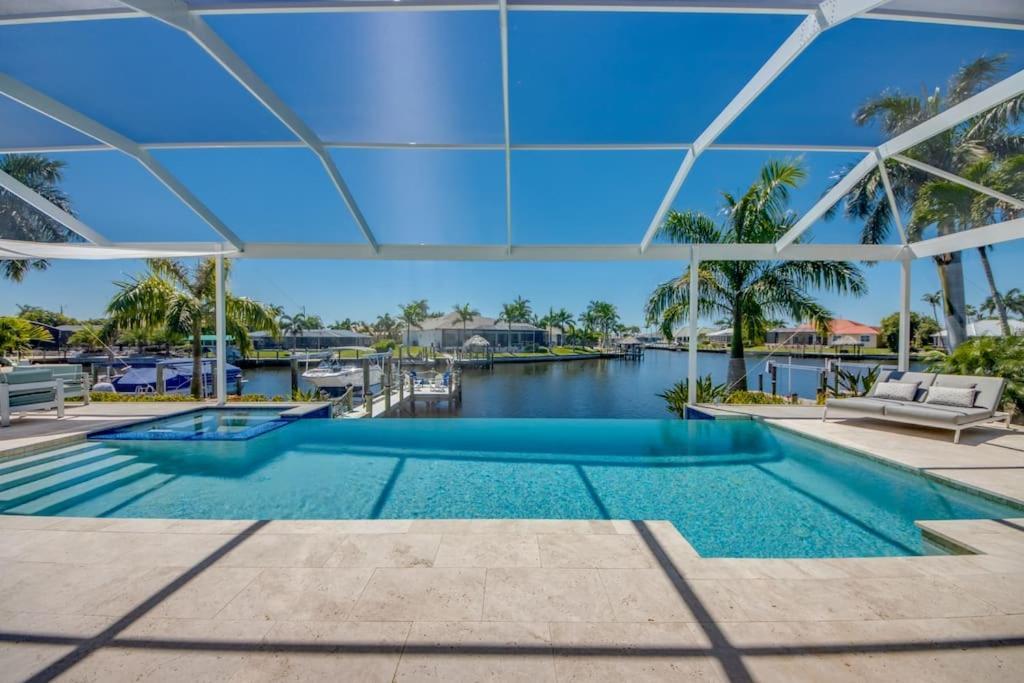 Villa Sensation By Coralvilla - New,Modern With Pool Кейп-Корал Экстерьер фото